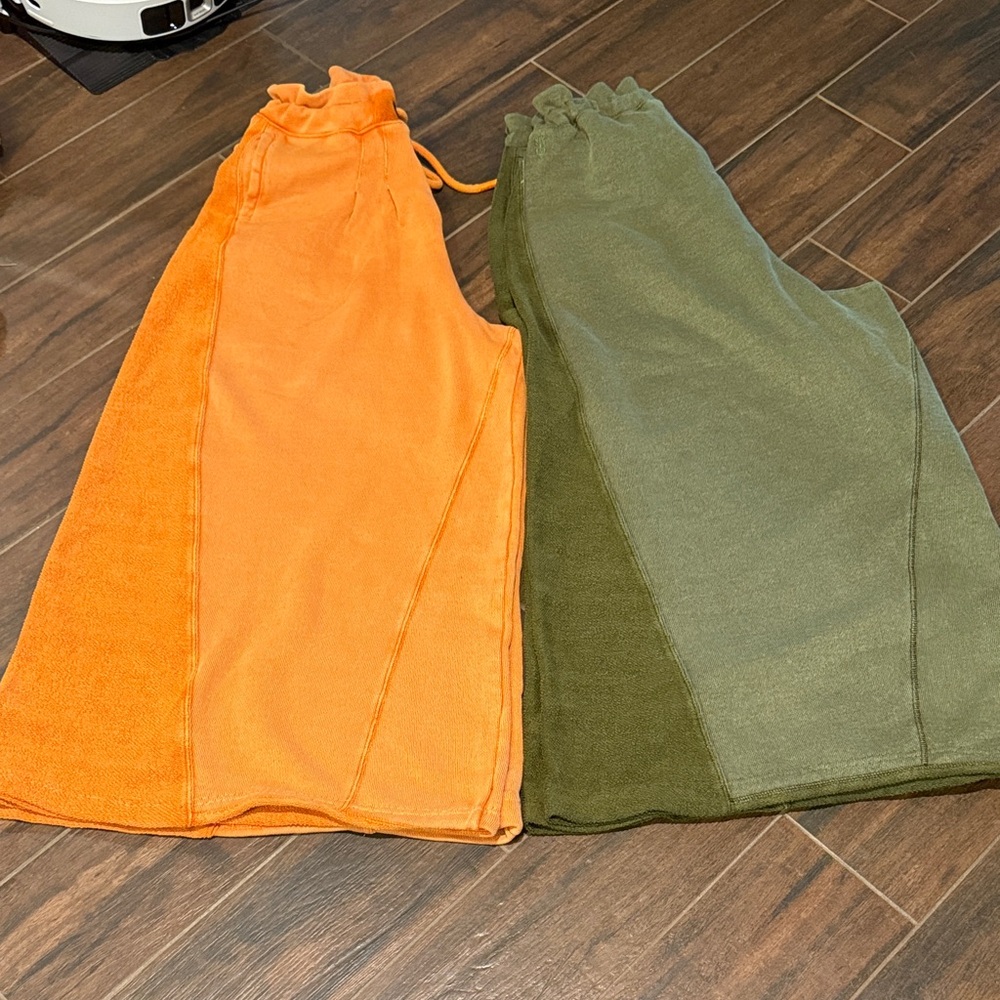 FREE PEOPLE MOVEMENT orange or olive sweat pants size L